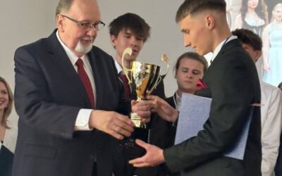 Uroczysta gala wręczenia świadectw