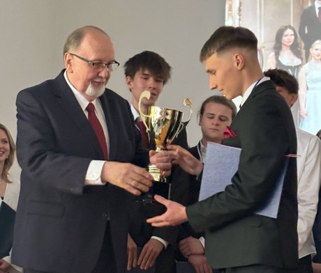 Uroczysta gala wręczenia świadectw